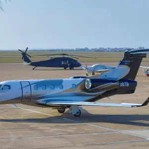 images/Embraer Phenom 300.webp